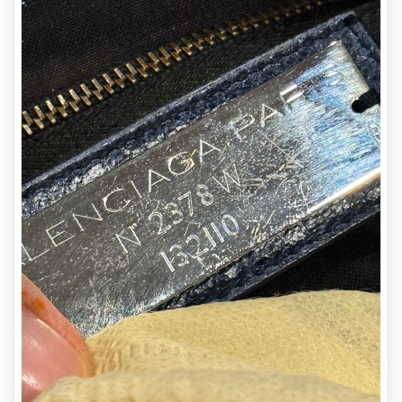 BALENCIAGA   CLASSIC CITY Bag - Picture 13 of 16